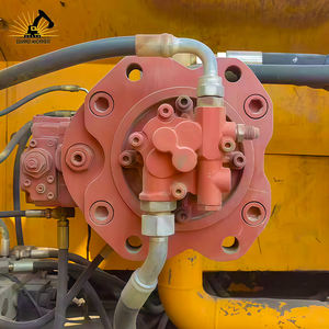 Vente flash : Excavatrice sur chenilles d'occasion Hyundai 305LC-7 de 30 tonnes avec moteur Cummins et composants de transmission en stock - Product Image 3