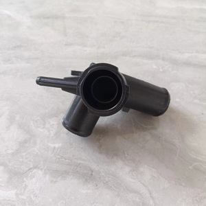 ท่อยางหม้อน้ำโตโยต้า 16502-21010 ท่อน้ำพลาสติกสำหรับอะไหล่ทดแทน FAW JP - Product Image 4