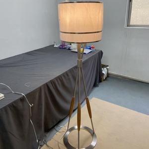 Cour par Marriott nordique lampe sur pied lampe sur pied en métal hôtel éclairage salon décor <span class=keywords><strong>lampadaire</strong></span> pour espace <span class=keywords><strong>public</strong></span> - Product Image 3