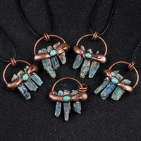 Pendentif Kyanite Naturelle Pendentif Cristal Bronze Soudé Pendentif Hexagone Prisme Cristal Point Pavé Turquoise Pépite Pendentif Pierres Précieuses