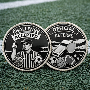 Monedas de desafío personalizadas al por mayor para árbitros de fútbol, con diseño de bola de fútbol en blanco y negro - Product Image 1