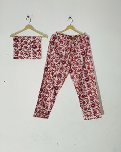 Super Solde : Ensemble de Pyjama Minimaliste Ethnique pour Femme, Imprimé à la Main, Prix de Gros - Product Image 5