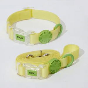 Collar de cinta de PET suave personalizado DIY con revestimiento de PVC, diseño moderno y sencillo, color caramelo, transparente, con cierre de liberación rápida y acolchado. - Product Image 1