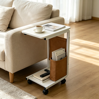 Table d'appoint mobile moderne en forme de C, petite table de chevet pour appartement avec roulettes et poche en tissu, meuble gain de place