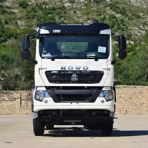 Xcellent état Sinotruck Howo 10 roues tracteur camion 371hp 420hp Manunl 6x4 remorque 40tonnes en bonne vente - Product Image 1