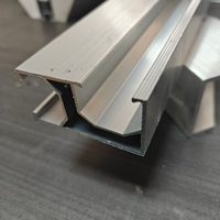 Rail de montage en alliage d'aluminium, système de montage solaire facile à installer, support de montage solaire, support de fixation 	 Panneaux solaires