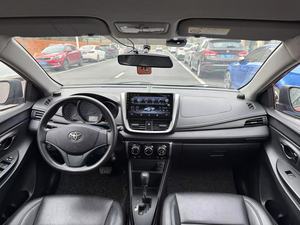 Toyota Yaris 2016, transmission automatique, essence, excellent état, berline pratique 5 places, voiture d'occasion abordable - Product Image 4