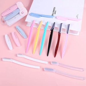 <span class=keywords><strong>Rasoir</strong></span> facial OEM <span class=keywords><strong>pour</strong></span> <span class=keywords><strong>femme</strong></span>, tondeuse à sourcils à une lame, maquillage, <span class=keywords><strong>rasoir</strong></span> à sourcils noir de luxe <span class=keywords><strong>pour</strong></span> le <span class=keywords><strong>visage</strong></span> - Product Image 1