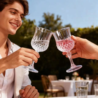 Verres à vin en plastique coloré de 220 ml avec pied, réutilisables, style vintage, gobelets rétro pour mariage, fête, bar, cocktail