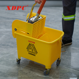 Carritos <span class=keywords><strong>de</strong></span> limpieza <span class=keywords><strong>de</strong></span> hotel para Hospital, mini mopa <span class=keywords><strong>de</strong></span> plástico, exprimidor, cubo con escurridor - Product Image 4