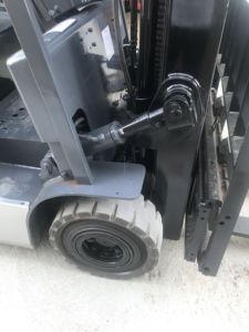 Vente de chariots élévateurs diesel électriques TCM mini 3 tonnes d'occasion, fabriqués au Japon, pour entrepôts et usines - Product Image 6