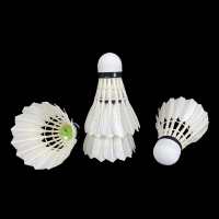 Volants de badminton en plumes de canard LS400 A+ pour équipes professionnelles : durabilité et stabilité accrues