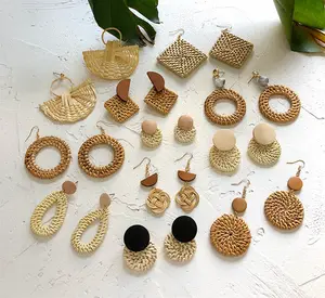 Yiwu Jstar-pendientes de mimbre de bambú para mujer, joyería barata, diseño de moda coreano, hechos a mano, con flores de madera respetuosas con el medio ambiente