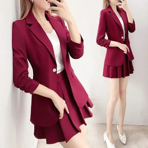 Großhandel Frauen Damen Zweiteiler Sets Top und Minirock Plus Size Sexy Frauen Sets Mode Elegante Jacke Plissee Sexy Röcke - Product Image 1