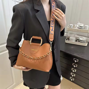 Sac seau pour femme, grande capacité, nouveau modèle été 2025, en cuir PU, sac à main, sac à chaîne, sac bandoulière pas cher - Product Image 3