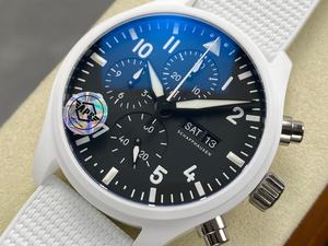 Reloj Mecánico de Cerámica Blanca de 41.9 mm con Esfera Cronógrafo, Resistencia al Agua de 50 Bares, Botón de Presión, Cierre Oculto y Correa Plegable - Product Image 3