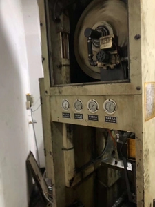 <span class=keywords><strong>Prensa</strong></span> perforadora neumática de 160 toneladas usada, equipo de estampado de Grado Industrial, especializada en procesamiento de chapa metálica - Product Image 4