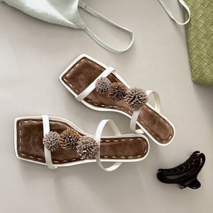 Collection d'été 2026 : Sandales compensées à bout carré et ouvert, élégantes et polyvalentes, pour l'extérieur, par des designers renommés - Product Image 2