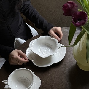 Wholesale Exquisite Rose Petals Ceramic Coffee and Tea Saucer Set <b>Dinnerware</b> for Home Use - Product Image 5