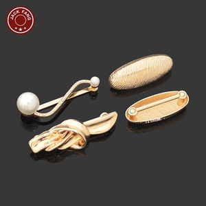 อุปกรณ์ตกแต่งชุดว่ายน้ำบิกินี่ รูปทรงไม่สม่ำเสมอ หัวเข็มขัดโลหะรูปเปลือกหอยสำหรับผู้หญิง ตกแต่งเสื้อผ้าด้วยเปลือกหอย - Product Image 3