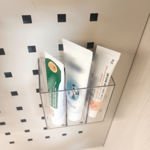 กล่องเก็บยาขี้ผึ้งแบบเจาะรู3ช่องแบบติดผนัง - Product Image 1