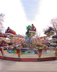 Power Hopper Extreme 36 Seat Spinning Jump Ride pour le carnaval - Product Image 2