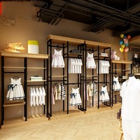 Présentoir de vêtements pour enfants, présentoirs de vêtements, Tables pour magasin de vêtements de détail, Boutique de décoration