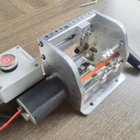 Machine de refente de baguage de bord électrique portable rainure de fraisage en forme de V automatique rainurage de ruban manuel caractéristiques inclinées droites