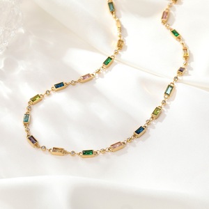 Charme de <span class=keywords><strong>bijoux</strong></span> en acier inoxydable à la mode simple Collier en pierre de verre <span class=keywords><strong>plaqué</strong></span> <span class=keywords><strong>or</strong></span> 18 carats pour femmes - Product Image 3