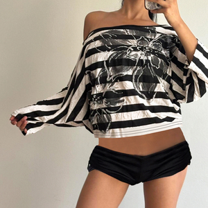 Camiseta Y2K Vintage Estampada a Rayas con Hombros Descubiertos y Mangas Murciélago para Mujer, Estilo Urbano Holgado e Informal para Verano - Product Image 2