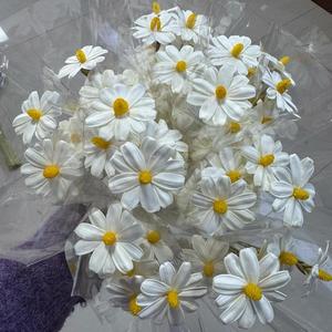 Flor de Girasol Seca y Preservada Hecha a Mano y Ecológica de Lovebay para Decoración del Hogar, Arreglos Florales para Bodas - Product Image 1