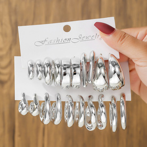 Juego de pendientes minimalistas europeos y americanos Ccb para mujer, diseño geométrico de flores, conjuntos de joyería de aleación de zinc - Product Image 2