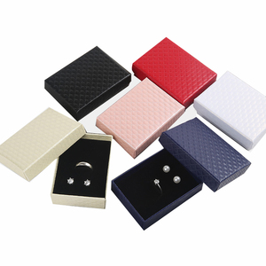 Bao Bì In Logo Hộp Giấy Màu Trang Sức Có Nắp Và Đế - Product Image 3