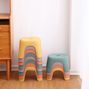 Nouveauté 2025, chaises en plastique bon marché, portables, pour la maison, l'extérieur, les fêtes d'enfants, design moderne, chaises empilables en plastique PP - Product Image 3