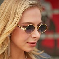 BOOM BM7536 2027 Nouvelle Arrivée Lunettes de Soleil Tendance pour Hommes, Monture Ovale Fine Effet Bois, Sans Monture, Verres PC+Métal UV400, Monture Métallique Dorée