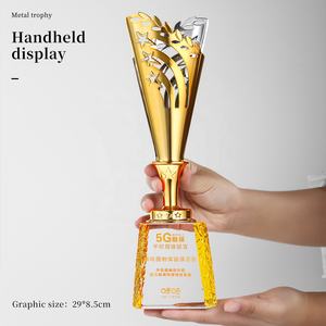 2024 नई थोक कस्टम धातु ट्रॉफी खेल प्रतियोगिता चैंपियन इवेंट शानदार क्रिस्टल ट्रॉफी अनुकूलित लोगो शब्द - Product Image 3