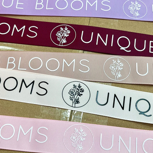 ริบบิ้นโกรเกรนพิมพ์ลายนูนโลโก้ 3 มิติ ขายส่ง ม้วนริบบิ้นแบบกำหนดเองพร้อมโลโก้สำหรับตกแต่งกล่องของขวัญ - Product Image 2