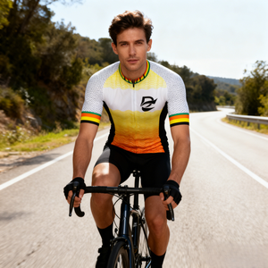 เสื้อจักรยานแขนสั้นผ้าโพลีเอสเตอร์ประสิทธิภาพสูง ระบายอากาศได้ดี แห้งเร็ว ซับเหงื่อ น้ำหนักเบา หลายสี พร้อมโลโก้แบบกำหนดเอง - Product Image 6