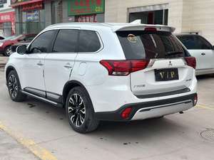 2020 Mitsubishi Outlander 2.0L 2WD enod edizione 5 posti in pelle automatica AWD posteriore R18 pneumatici lasciati nazionale VI auto usate - Product Image 5