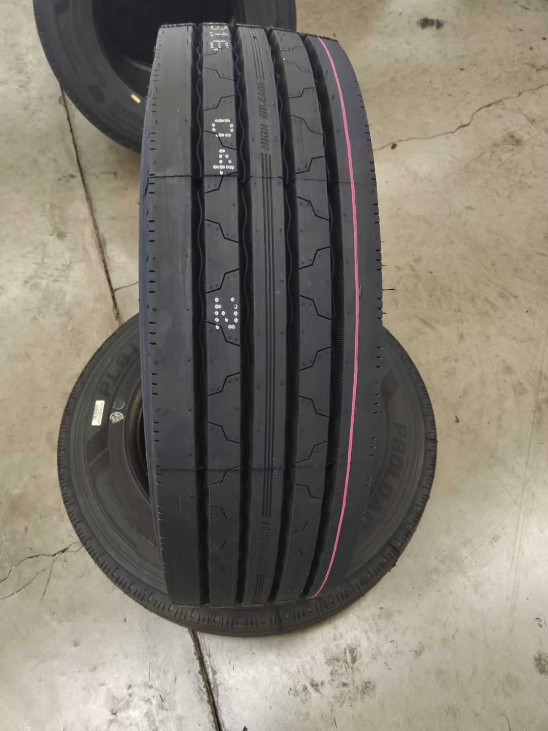 225 65 16c van tyres