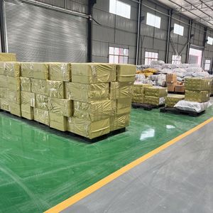 S24 25 أحذية كرة القدم المستعملة بالجملة أحذية كرة القدم للرجال أحذية كرة القدم المستعملة نماذج متنوعة بالجملة مختلطة الأحجام أحذية عالية الجودة - Product Image 5