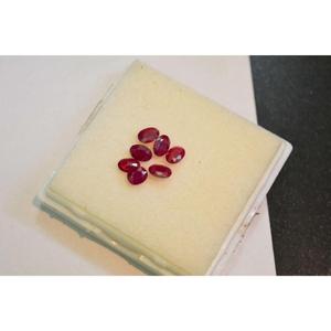 Pierre de naissance en rubis naturel de forme ovale, 7,05 carats - Product Image 2