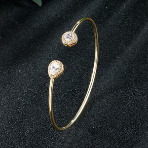 2025 nouveaux bijoux <span class=keywords><strong>or</strong></span> blanc pour les femmes cadeaux pour la fête haute qualité diamant <span class=keywords><strong>manchette</strong></span> <span class=keywords><strong>18</strong></span> k plaqué <span class=keywords><strong>or</strong></span> CZ Bracelets Bracelets - Product Image 4