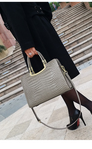 New Fashion Designer Crossbody Bags High Quality Genuine <b>Leather</b> Shoulder Messenger Bag Casual Totes Women Handbags and <b>Purses</b> - Product Image 6
