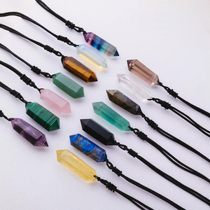 Pendentif en <span class=keywords><strong>cristal</strong></span> naturel double pointe poli, pierre énergétique, bijou, collier en <span class=keywords><strong>cristal</strong></span> pour la portée - Vente en gros - Product Image 4