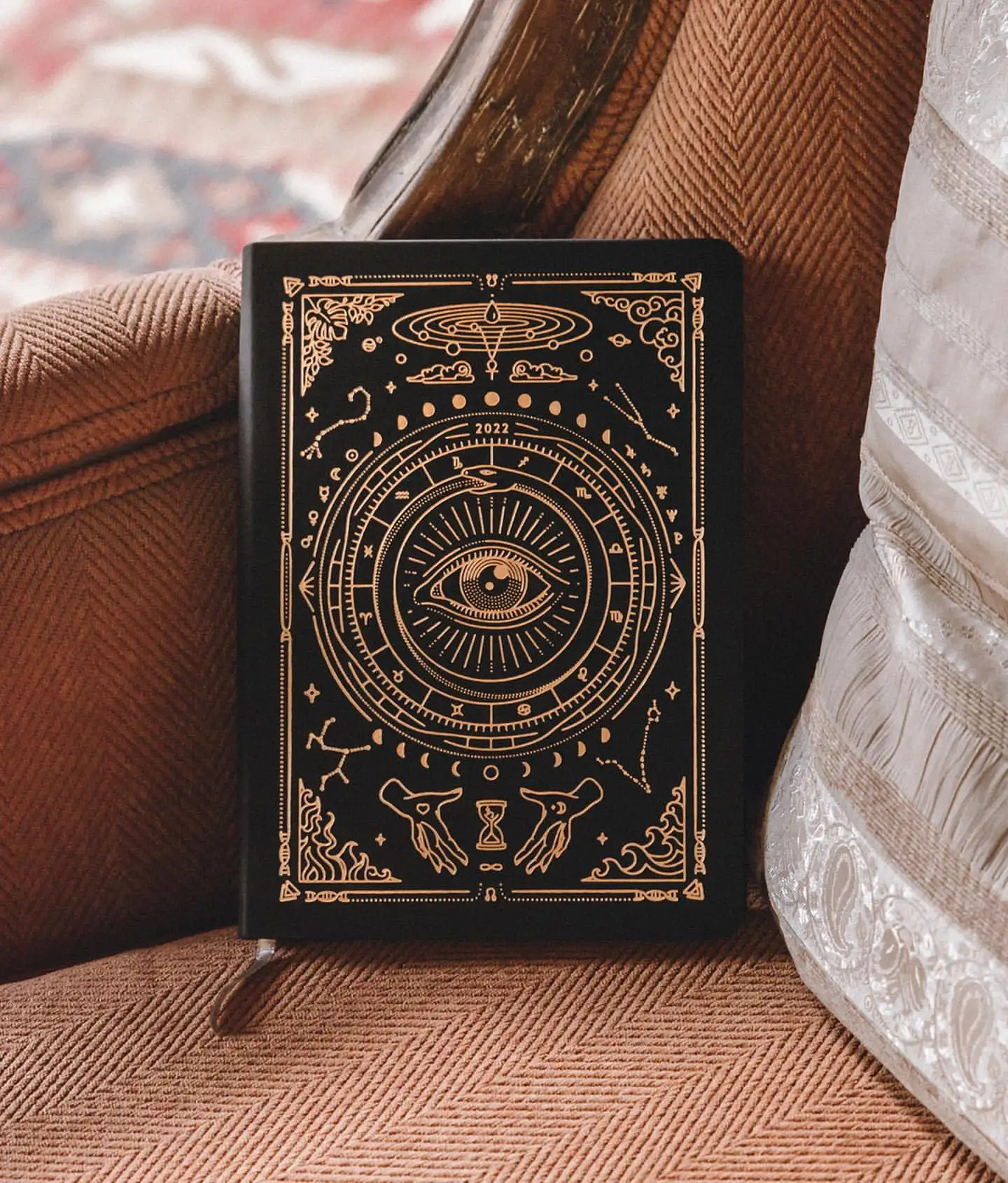 Boş çizgili dergi yazmak ile Vintage mistik tasarım notları büyü Tarot ve daha fazla yapar büyük bir Witchy dergisi