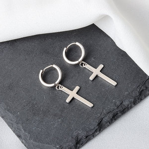 2025 nouveau <span class=keywords><strong>gros</strong></span> Offre Spéciale mode cuivre pendentif boucles d'oreilles lumière luxe INS Style Simple brillant Rock croix <span class=keywords><strong>bijoux</strong></span> <span class=keywords><strong>pour</strong></span> les femmes - Product Image 4