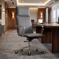 Chaises de bureau de direction de luxe modernes au design contemporain en cuir véritable pivotantes personnalisées pour le commerce