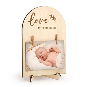 <span class=keywords><strong>Cadre</strong></span> <span class=keywords><strong>photo</strong></span> commémoratif pour bébé en bois, double face, écologique, avec logo <span class=keywords><strong>personnalisé</strong></span>, pour la <span class=keywords><strong>naissance</strong></span>, à suspendre au mur - Product Image 1