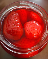 Nouvelle récolte de fraises en conserve avec sirop, fruits rouges comestibles, fournisseur en gros de Chine